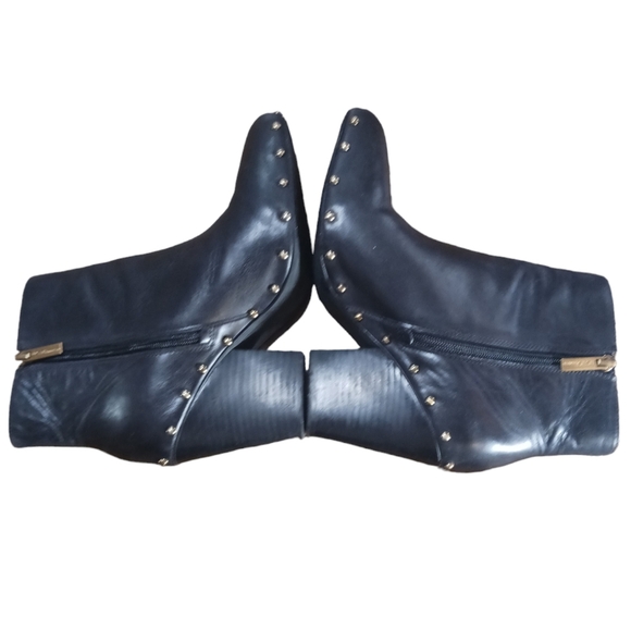 BCBGeneration Black Studded Bootie Ankle Boot Women's Size 9 - Picture 2 of 14